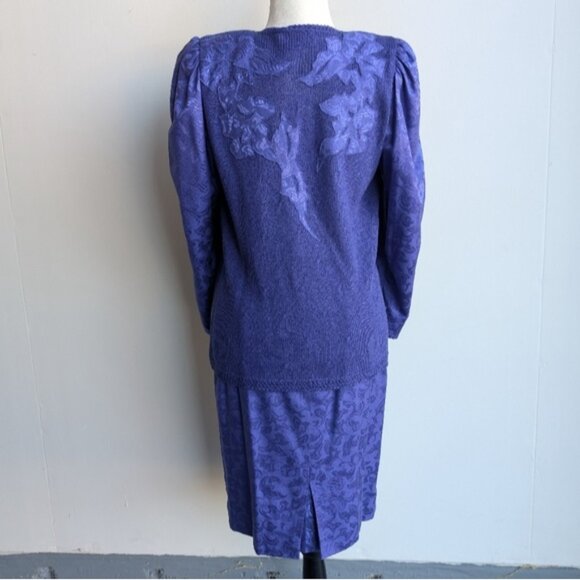 Vintage Adele Wechsler 100% Silk 2 Piece Skirt Suit Sweater Set - Picture 6 of 10